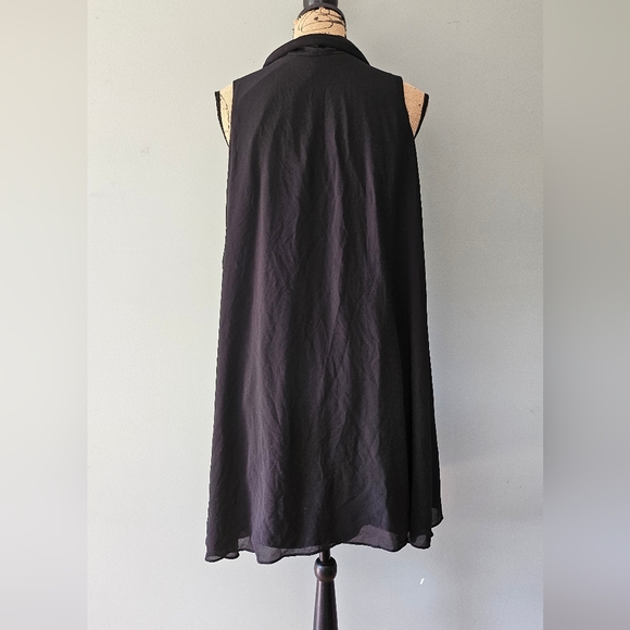 Vince Camuto black sleeveless dress - Picture 10 of 10